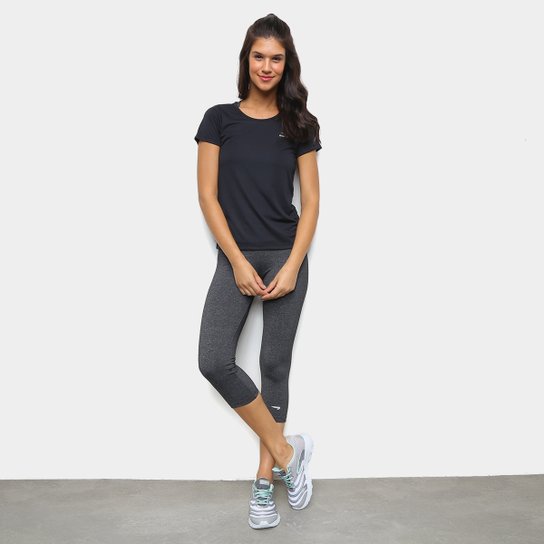 Camiseta Rainha Básica Classic Feminina