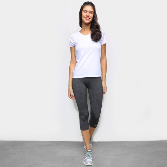 Camiseta Rainha Básica Classic Feminina